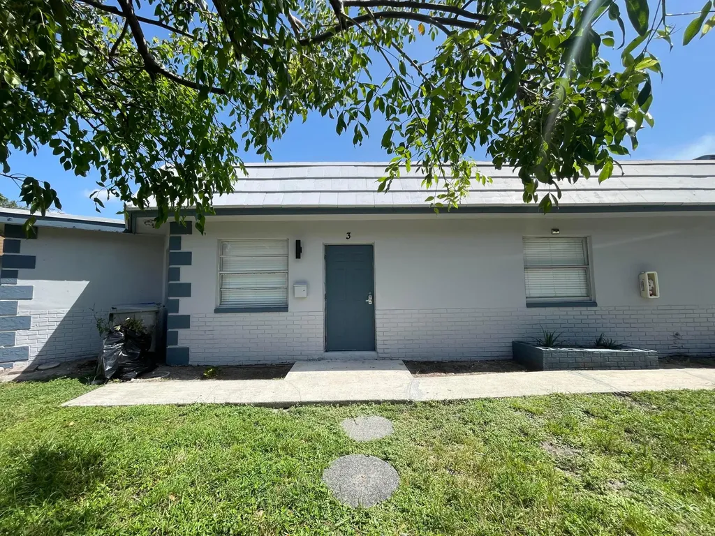 921 SW 10th Drive Pompano Beach FL 33060