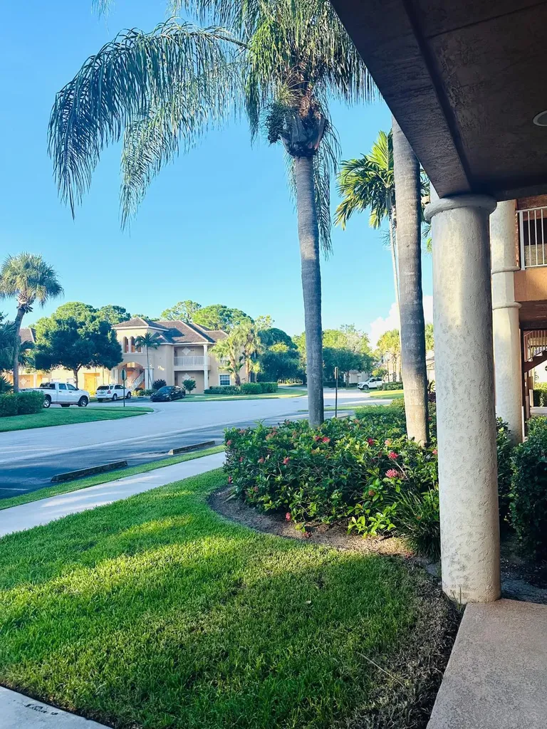 9105 Sand Shot Way Port St Lucie FL 34986