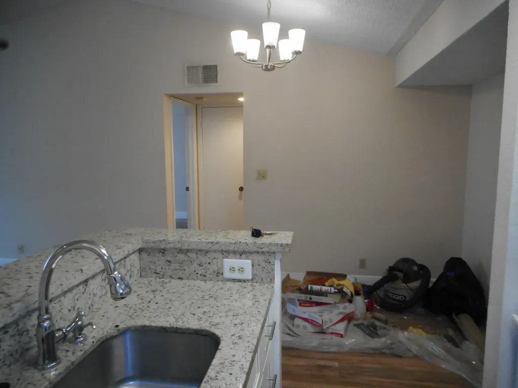 2946 S University Drive Davie FL 33328