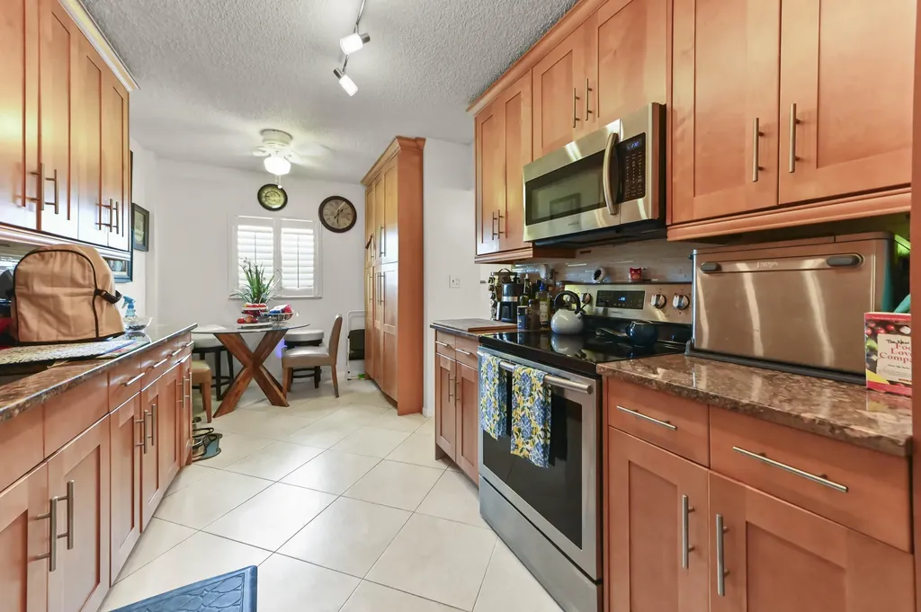 3326 Arcara Way Lake Worth FL 33467