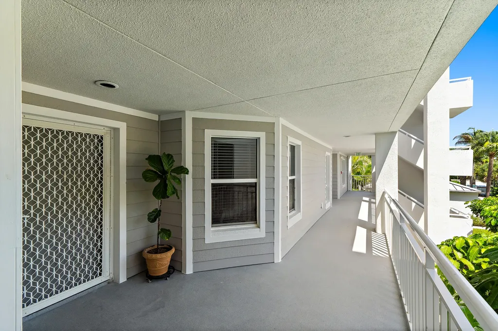 164 NE Edgewater Drive Stuart FL 34996
