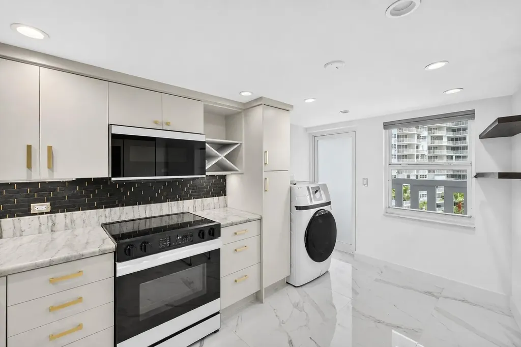 2000 S Ocean Drive Fort Lauderdale FL 33316