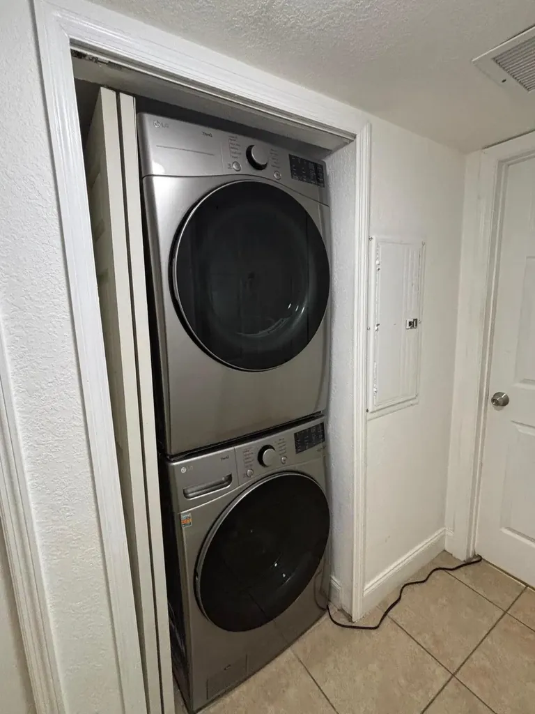 6760 Heritage Grande Boynton Beach FL 33437