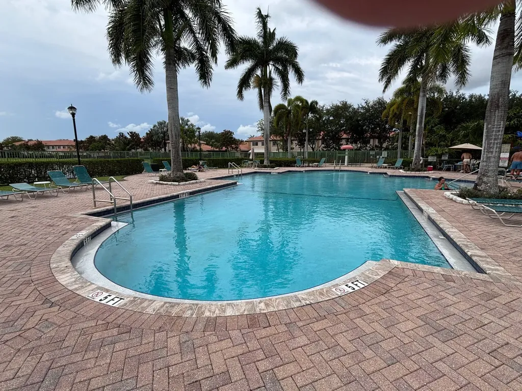6760 Heritage Grande Boynton Beach FL 33437