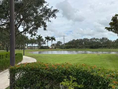 6760 Heritage Grande Boynton Beach FL 33437