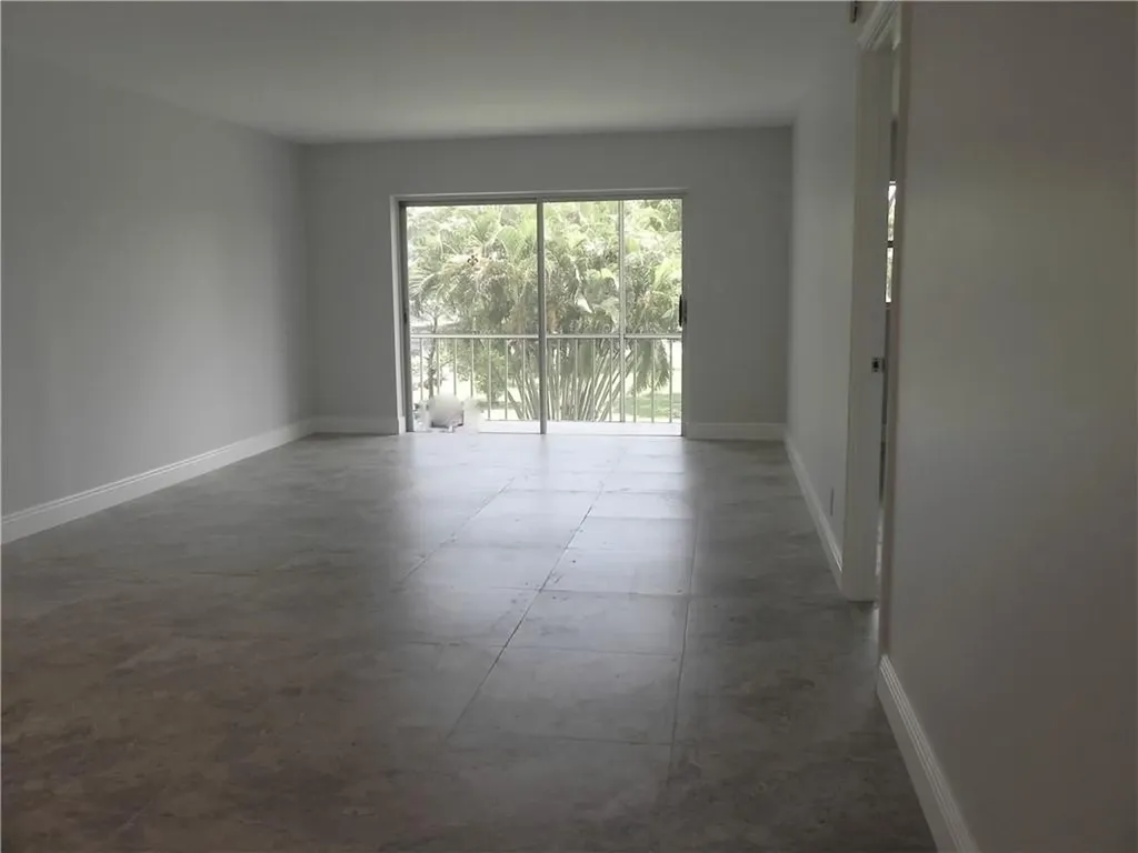 4650 Washington Street Hollywood FL 33021