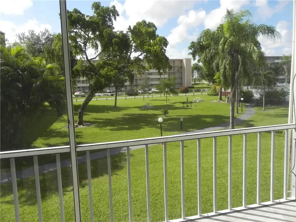 4650 Washington Street Hollywood FL 33021