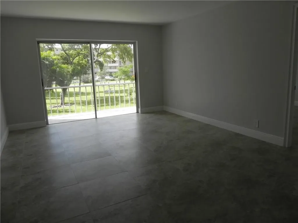 4650 Washington Street Hollywood FL 33021