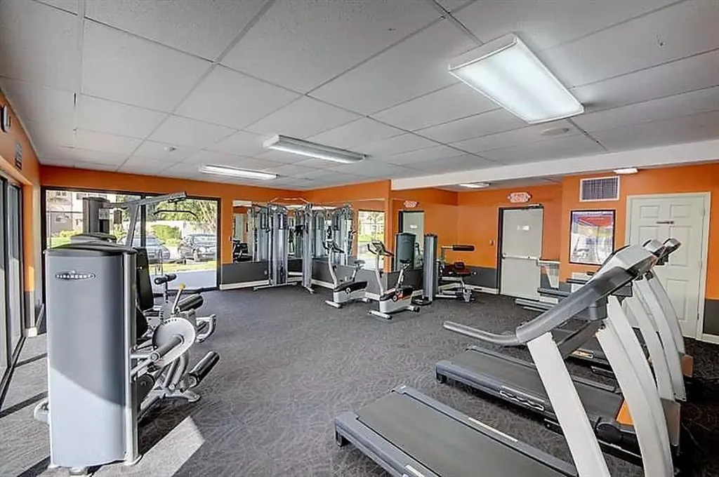 4650 Washington Street Hollywood FL 33021