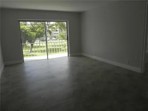 4650 Washington Street Hollywood FL 33021
