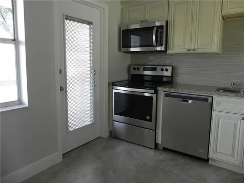 4650 Washington Street Hollywood FL 33021