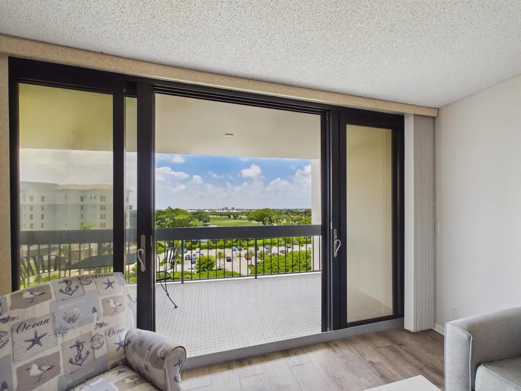 2400 Presidential Way West Palm Beach FL 33401