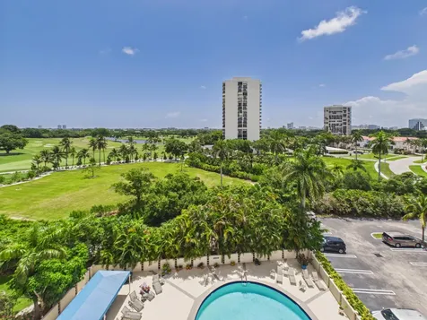 2400 Presidential Way West Palm Beach FL 33401