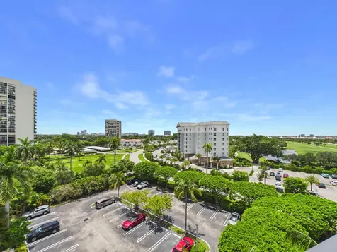 2400 Presidential Way West Palm Beach FL 33401
