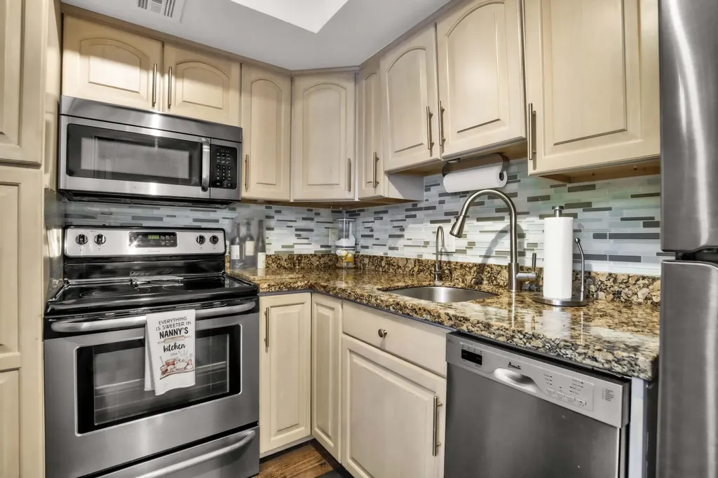 3000 NE 48th Court Lighthouse Point FL 33064