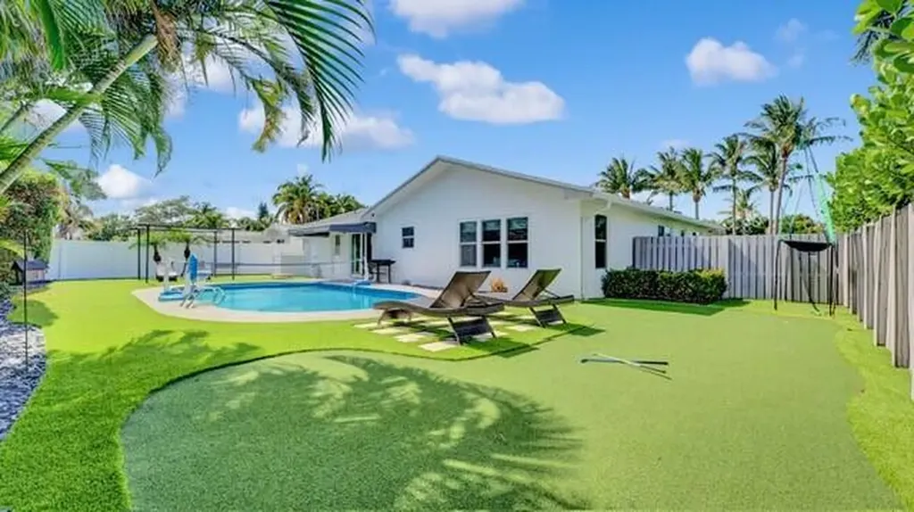 722 SW 28th Avenue Boynton Beach FL 33435