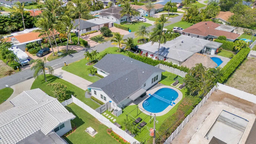 722 SW 28th Avenue Boynton Beach FL 33435