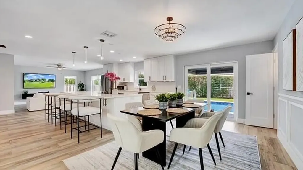 722 SW 28th Avenue Boynton Beach FL 33435