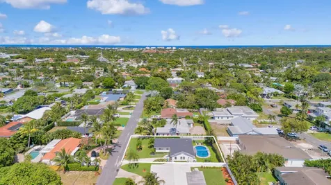 722 SW 28th Avenue Boynton Beach FL 33435