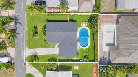 722 SW 28th Avenue Boynton Beach FL 33435