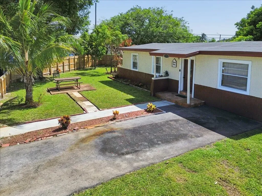 1313 NW 13th Court Fort Lauderdale FL 33311
