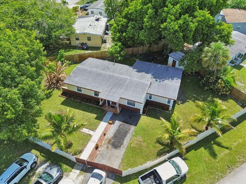 1313 NW 13th Court Fort Lauderdale FL 33311