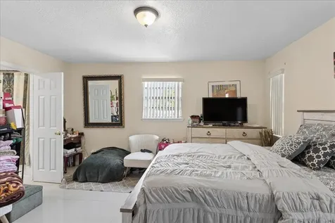 1313 NW 13th Court Fort Lauderdale FL 33311