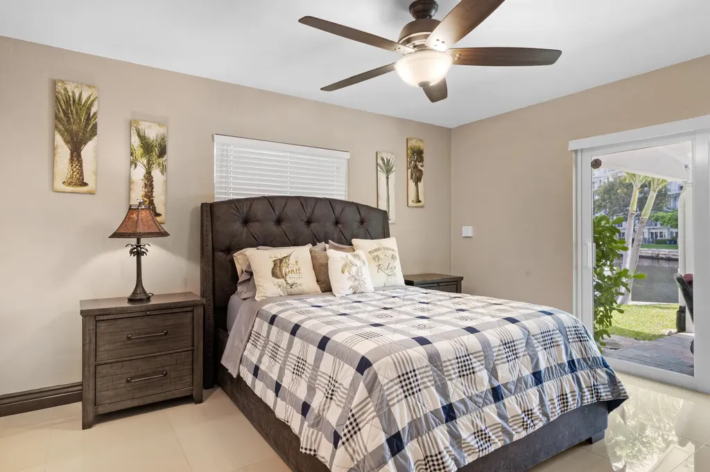 981 SE 10th Court Pompano Beach FL 33060