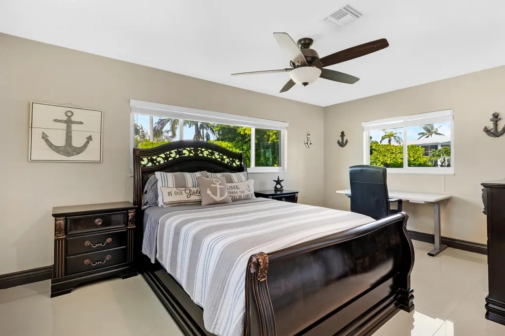 981 SE 10th Court Pompano Beach FL 33060
