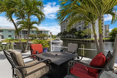 981 SE 10th Court Pompano Beach FL 33060