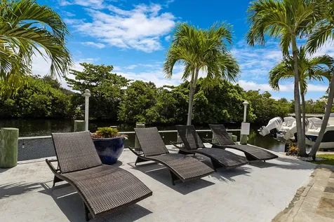981 SE 10th Court Pompano Beach FL 33060