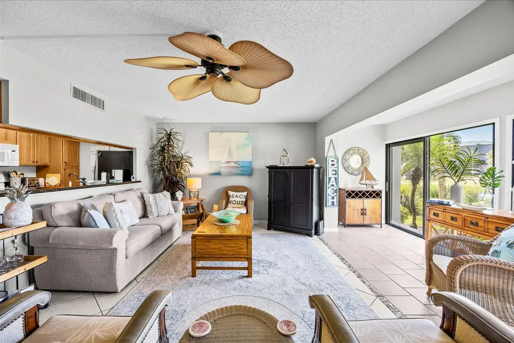 333 NE Golfview Circle Hutchinson Island FL 34996