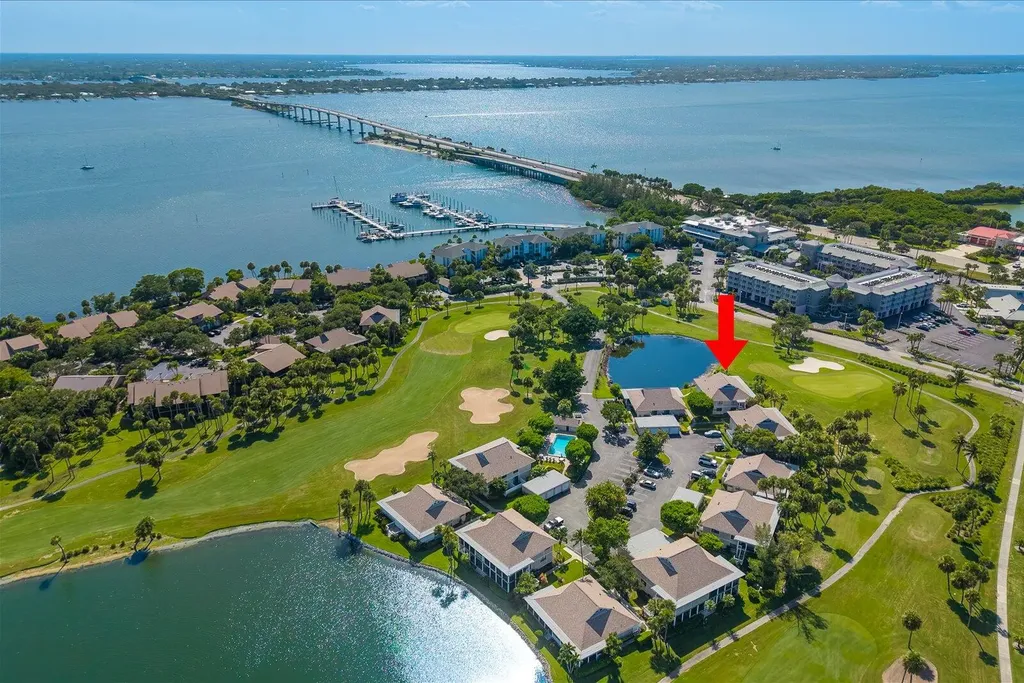 333 NE Golfview Circle Hutchinson Island FL 34996