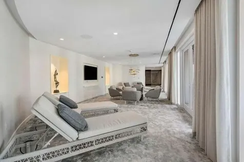 220 SE Mizner Boulevard Boca Raton FL 33432