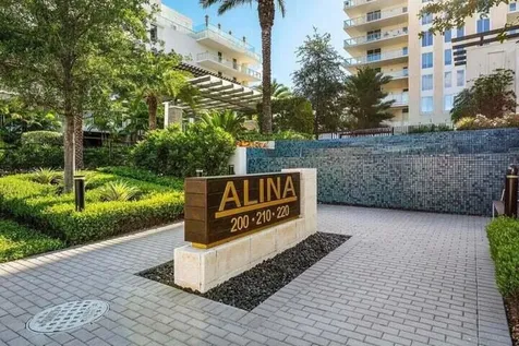 220 SE Mizner Boulevard Boca Raton FL 33432