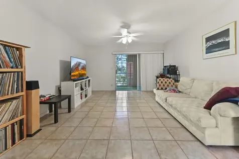 22 Golfs Edge D West Palm Beach FL 33417