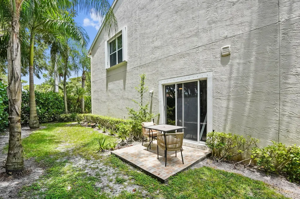 110 Crosswinds Drive Greenacres FL 33413