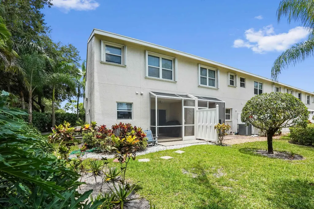 110 Crosswinds Drive Greenacres FL 33413