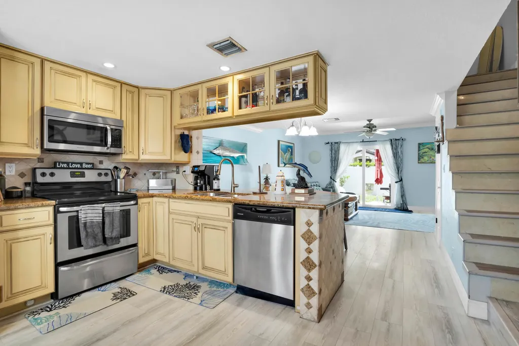 2841 NE 15th Street Pompano Beach FL 33062