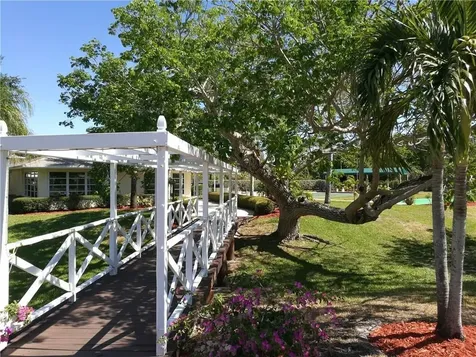 2950 SE Ocean Boulevard Stuart FL 34996