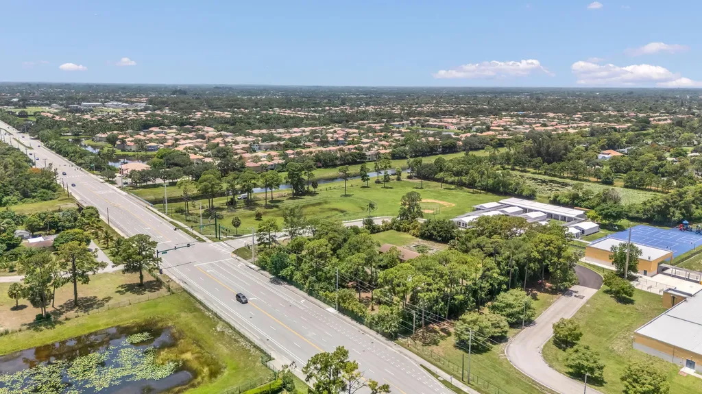 4899 S Haverhill Road Greenacres FL 33463