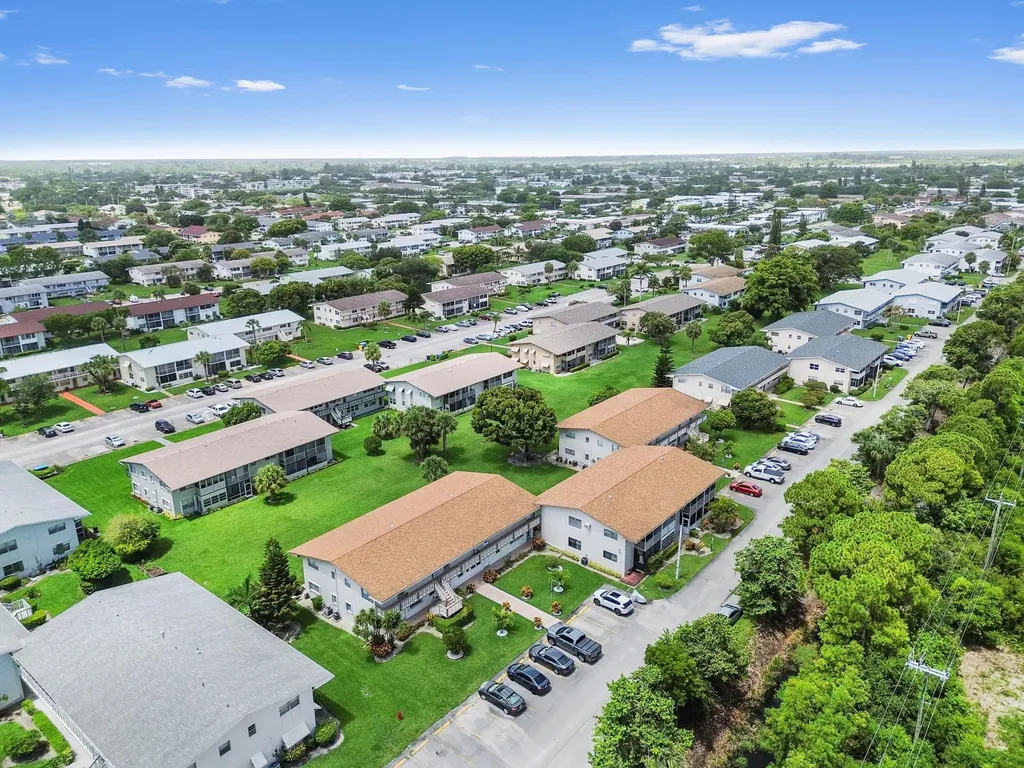 270 Norwich L West Palm Beach FL 33417