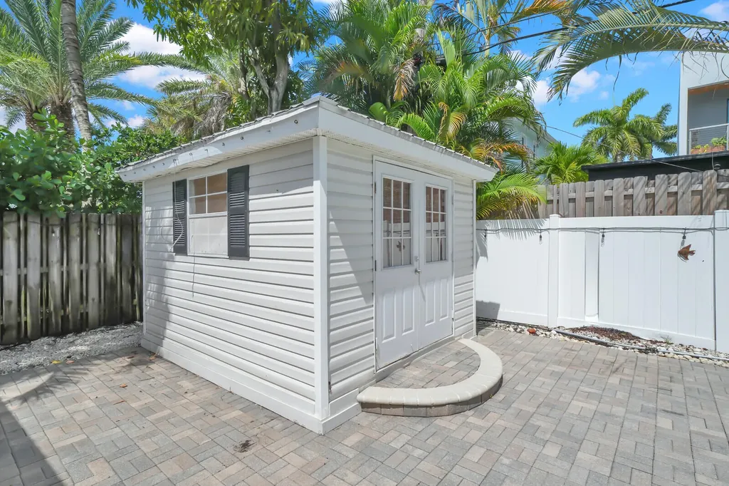 1321 Cordova Road Fort Lauderdale FL 33316