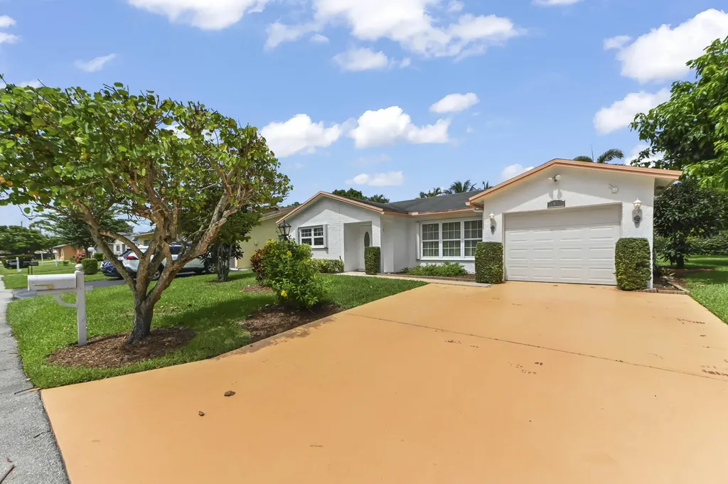 6387 Summer Sky Lane Greenacres FL 33463