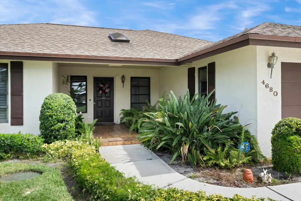 4680 SE Glen Ridge Trail Stuart FL 34997