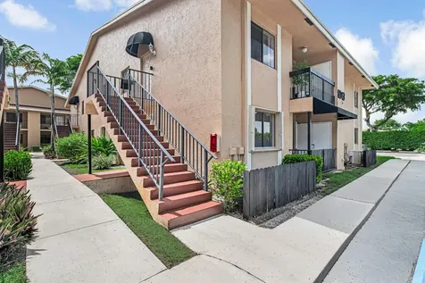 6043 10th Avenue N Greenacres FL 33463