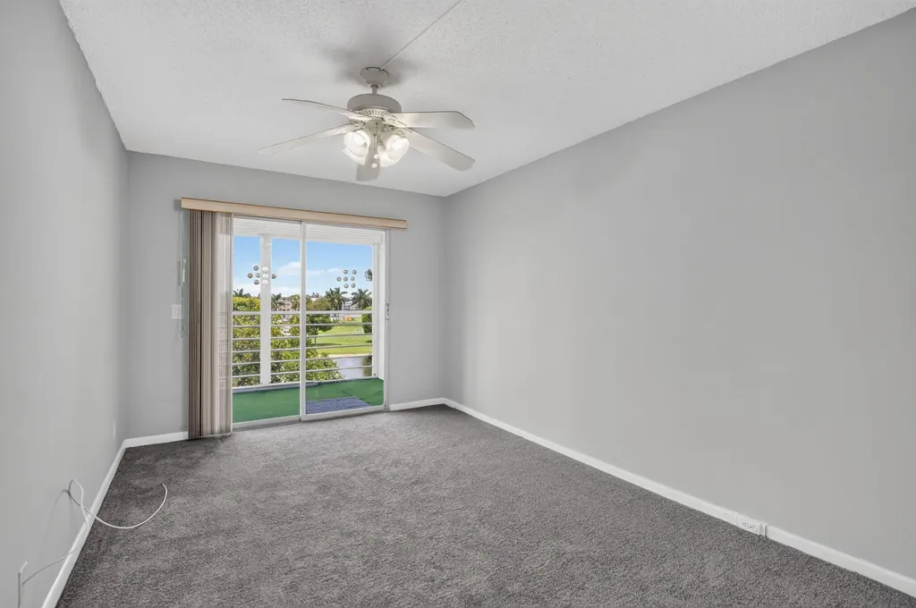 4022 Hythe B Boca Raton FL 33434