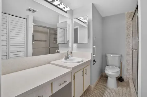 4022 Hythe B Boca Raton FL 33434