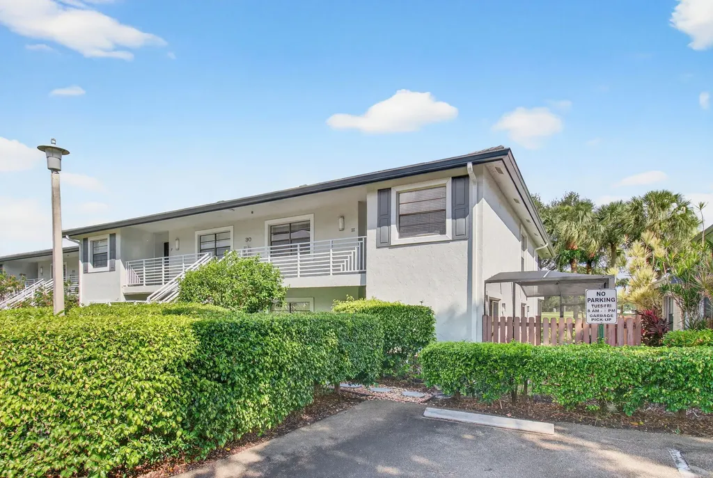 30 Southport Lane Boynton Beach FL 33436