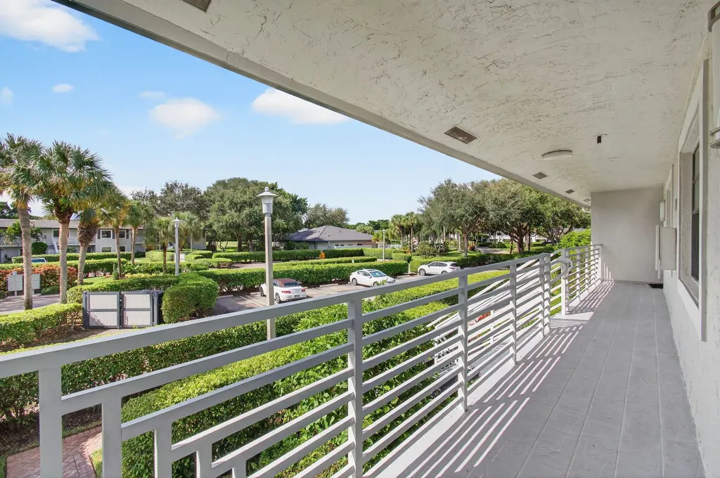 30 Southport Lane Boynton Beach FL 33436
